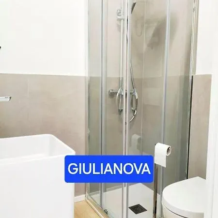 דירה Attico Con Terrazzo Panoramico E Cucina Attrezzata, Nel Centro Di Giulianova, A Due Passi Dal Mare, Con Servizio Biciclette